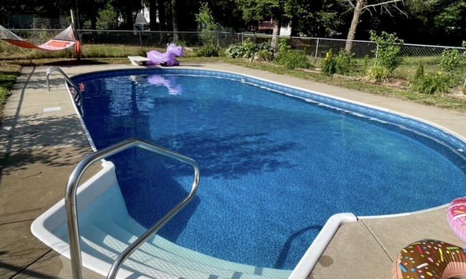 Dover House | Pool, Bally’s Casino/International Speedway, near AF Base,Tax Free Shopping