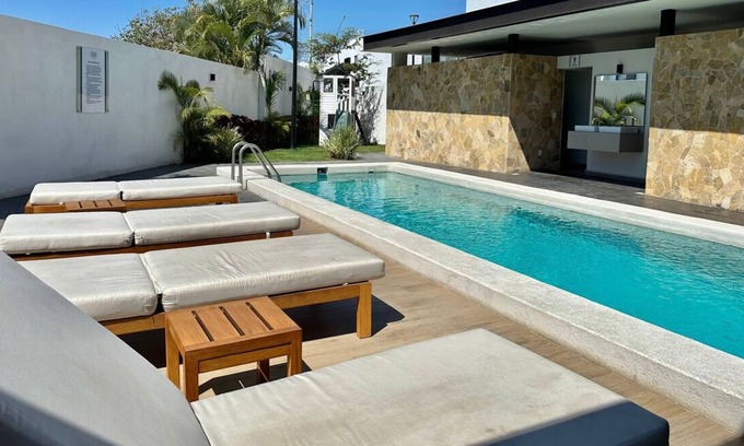 Valle Dorado House | Pool |BBQ |Playground |Sun beds | 10min from beach