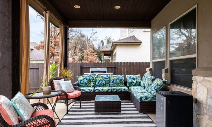 Cedar Park House | Pool, Casita, Movie Room | The Wilson - Portoro