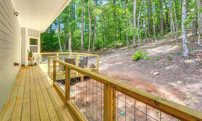 Clayton House | Pool & Golf Access: Family Cabin in Clayton