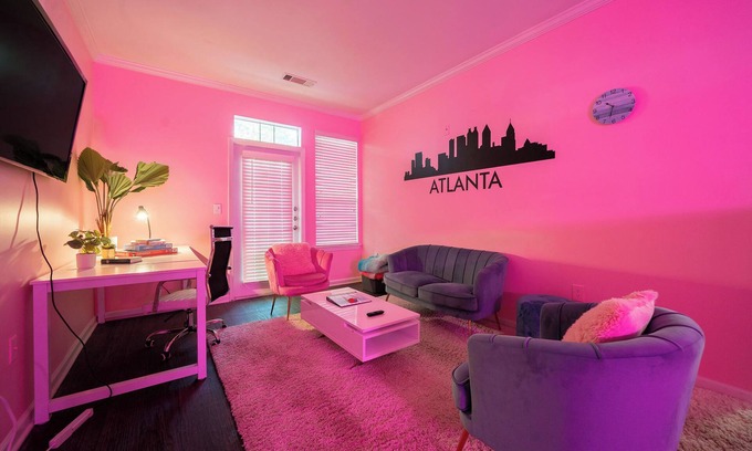 Buford Highway Apartment | Pool Gym BBQ Grill LUX Near ZOO Aquarium