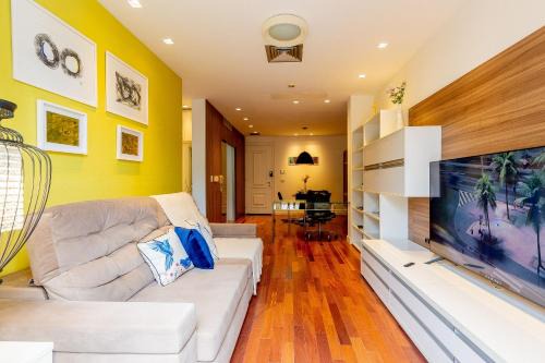 Laranjeiras Apartment | Pool, Gym & Spa in the Heart of Rio