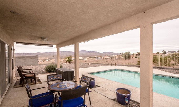 Sunridge Estates House | Pool Home 3393 3Bd2Ba near Lake River