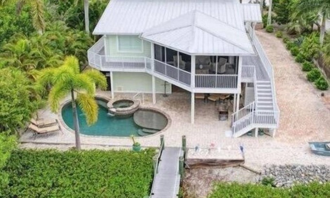 Cape Haze House | Pool home on Bocilla Lagoon