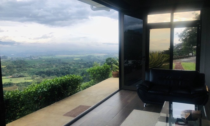 Carrillos House | Pool Home - SJO Airport 7.3 mi & Poas Volcano 12 mi. Deep Discount Monthly Rate