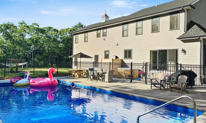 West Dennis House | Pool Hot Tub Near Beach Fire Pit 2 King Primary Bedrooms Shark Lookout