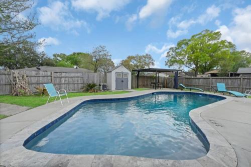 Northside House | Pool/Outdoor kitchen/Pool table