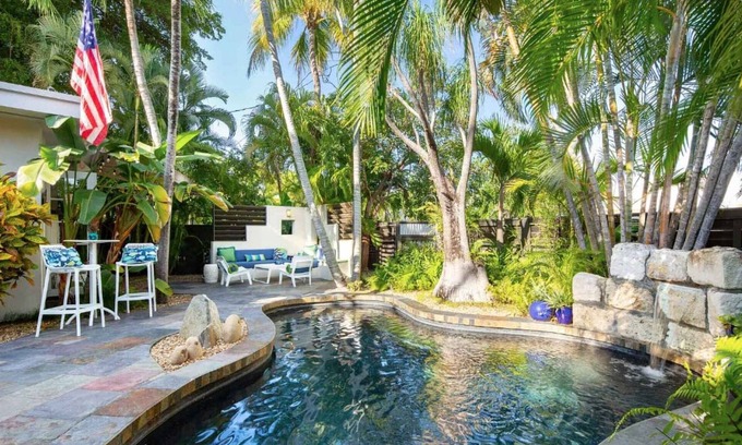 New Town House | Pool & Parking, & Pet Friendly - Hidden Oasis