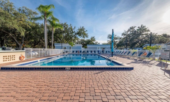 Mill Run House | Pool, Pickleball, Gym, Playground + Near Disney!