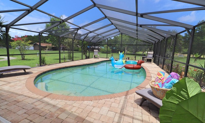 Volusia County House | Pool, Pony and Rural Bliss, minutes away from the Intracoastal.