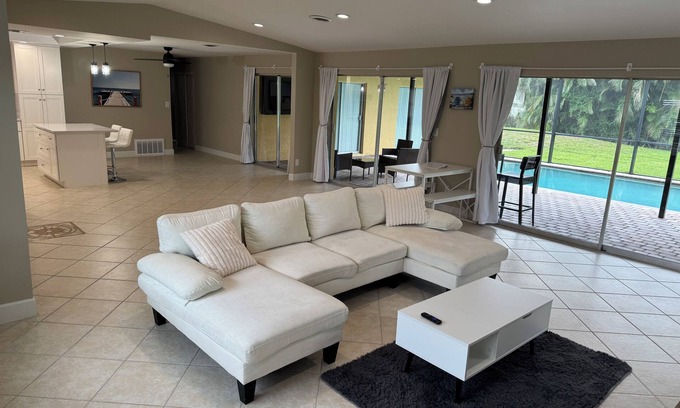 North Fort Myers House | Pool, Privacy & Water Access – Your Fort Myers Getaway Awaits!