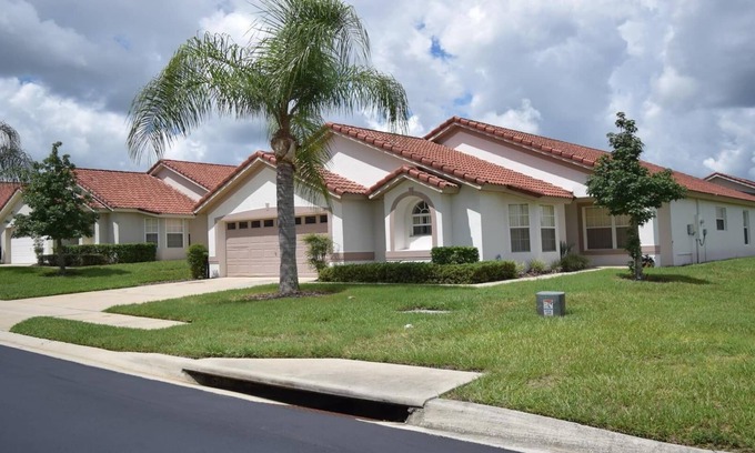 Solana House | Pool/Spa Spacious 4/3 Villa 2 Suites Cable,GmRm,WiFi,Netflix