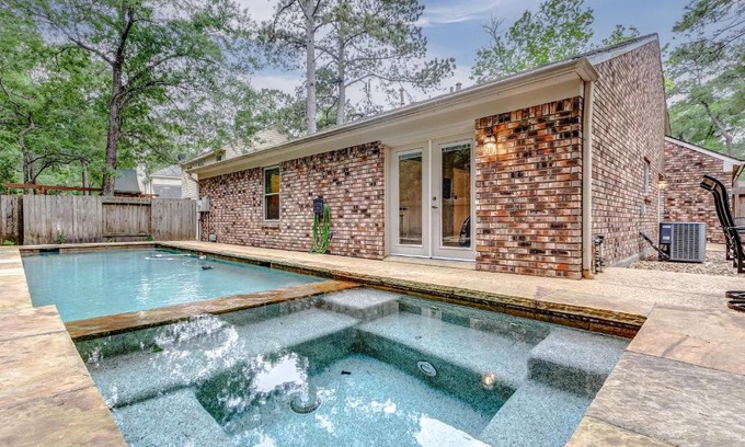Indian Springs House | Pool & Spa! Whimsical Heart of The Woodlands