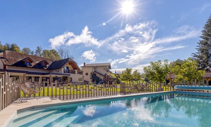 Smarje pri Jelsah Apartment | Pool Suite Black Cumin, Podplat, Slovenia