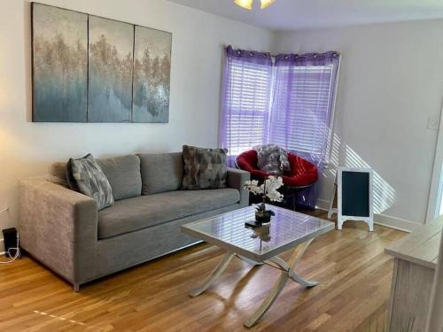 Fullerton House | Pool Table A C Grill Out Netflix Bikes Yard