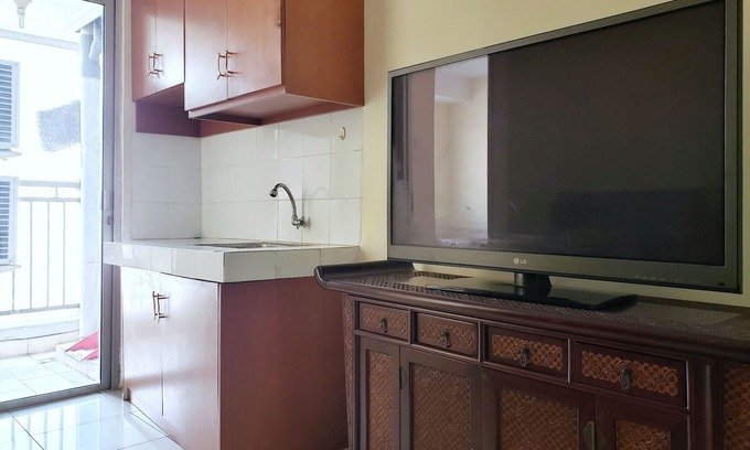 Pancoran Apartment | Pool View Apartment for Work or Staycation