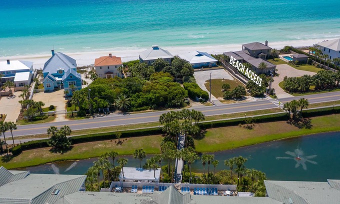 Gulf Place Condo | Pool View, Beach Access! 1BR- Gulf Place Caribbean 205 - 30A Beach Getaway