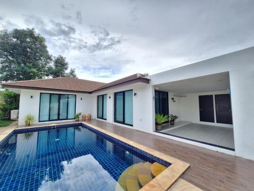Nong Prue Villa | Pool Villa 3bedroom Bann Anda by fantaseabeachpattaya