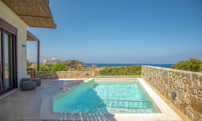 Ayios Pandeleimon Villa | Pool Villa close to Elafonisi