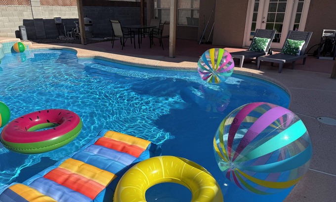 Summerlin House | Pool Villa Newly Remodeled 3BD2.5BR by Summerlin