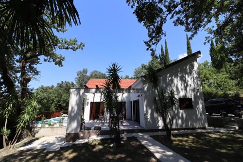 Topla Villa | Pool Villa Topla