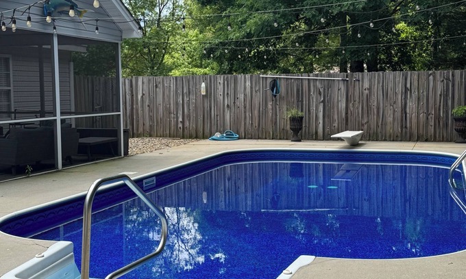 Campobello House | 🌟POOL🌟Hot Tub Game Room Sleeps 11 Family Getaway Private Home Near Greer