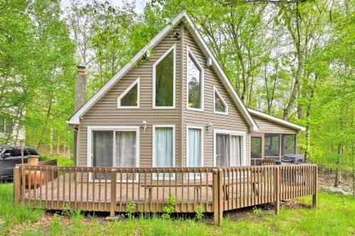 Bushkill House | Pools, Hot Tub and More Bushkill Mountain Getaway!
