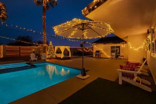 Spring Valley Villa | Poolside Cabana Retreat - Spa-Casita-GlowPits-MiniGolf-BBQ