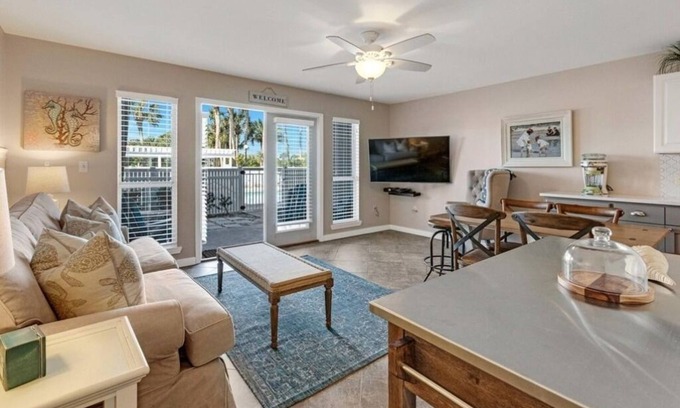 Gulf Place Condo | Poolside Paradise - Gulf Place Caribbean
