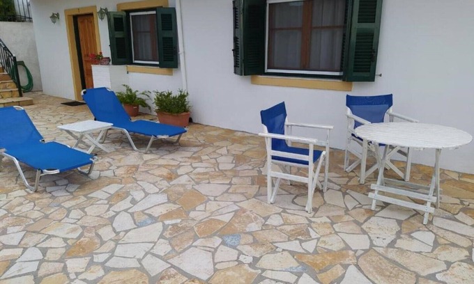 Longos House | Poppy Apartment II (1-bedroom apartment)