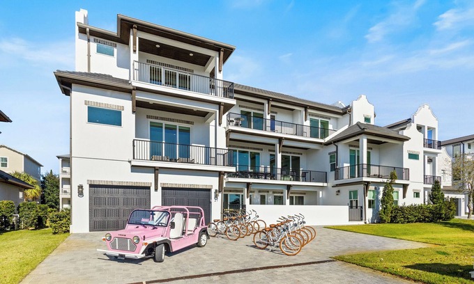 Gulf Place House | Poppy House by Stay on 30a