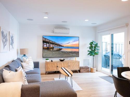 West Newport House | Popular Lux Beach Home - Steps to Ocean & Restaurants