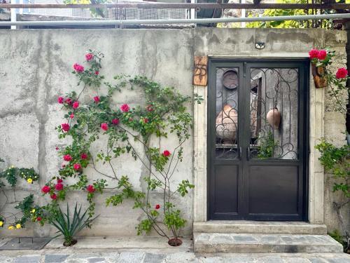 Meghri House | Poqr Tagh