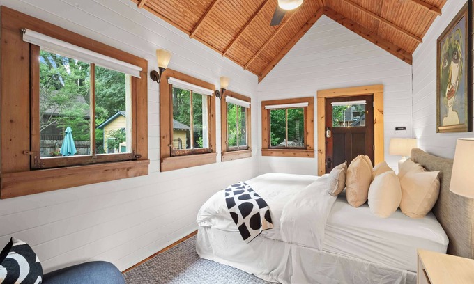 Cabbagetown House | Porch Cayenne by Minty Living
