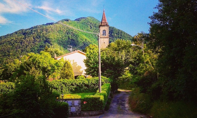 Pavana House | Porretta Holiday Home: holiday home in Porretta Terme with panoramic garden