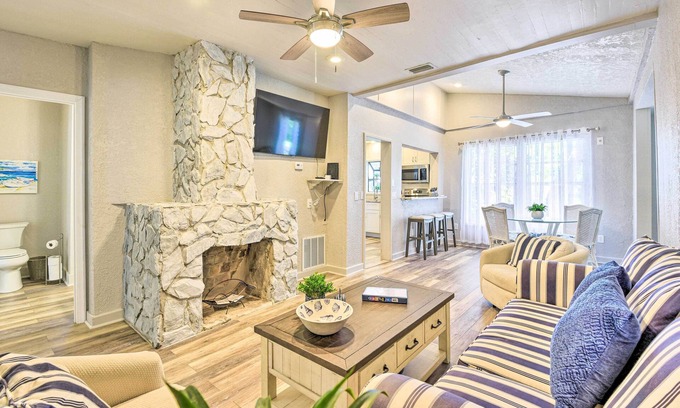 Charlotte Harbor Cottage | Port Charlotte Cottage ~ 3 Mi to Beach Park!