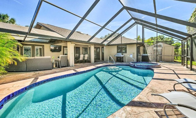 Port Charlotte House | Port Charlotte Retreat with Heated Pool and Spa!