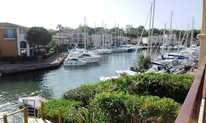 Port Cogolin Apartment | PORT COGOLIN: 1-bedroom apartment in residence with pool