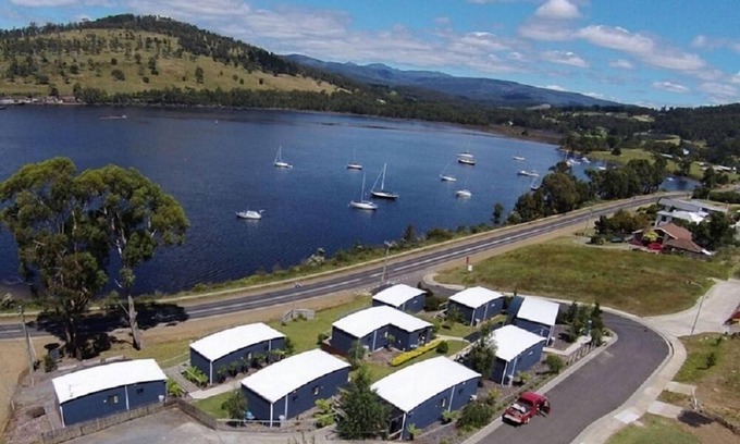 Port Huon Cottage | Port Huon Cottages