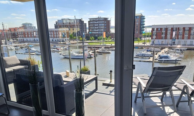 Mitte-Sud Apartment | Port Marina 419 - Harbor loft in a perfect location with 30 m² sun deck.