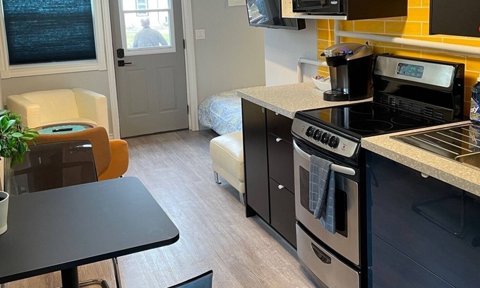 St. Catharines Apartment | Port Masters House