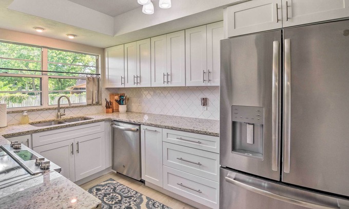 Port Orange House | Port Orange Retreat w/ Yard ~ 5 Mi to Beach!
