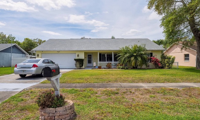 Hawks Ridge Estates House | Port Orange Vacation Home by RedAwning