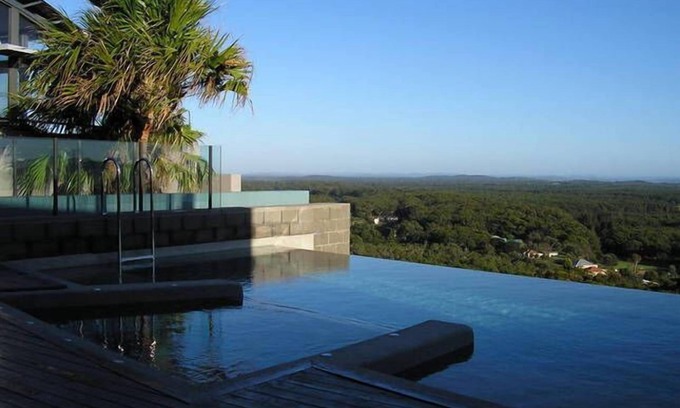 Boat Harbour Apartment | Port Stephens coastal beach & views- 400 m to beach