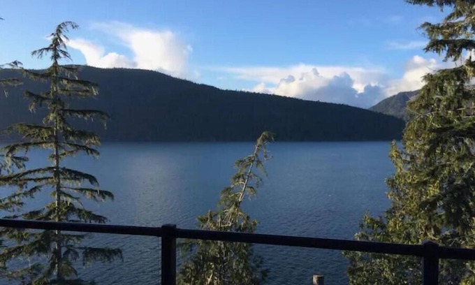 Port Renfrew Cottage | Port to Port