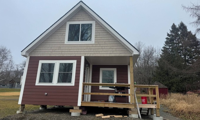 Portage Lake Cabin | Portage Lakeside Cabins, The Bird's Nest