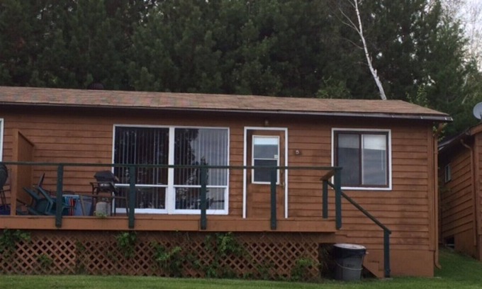 Kenora Cabin | Portage Lodge - Cabin #5 (4 people) - Kenora, Ontario, Canada