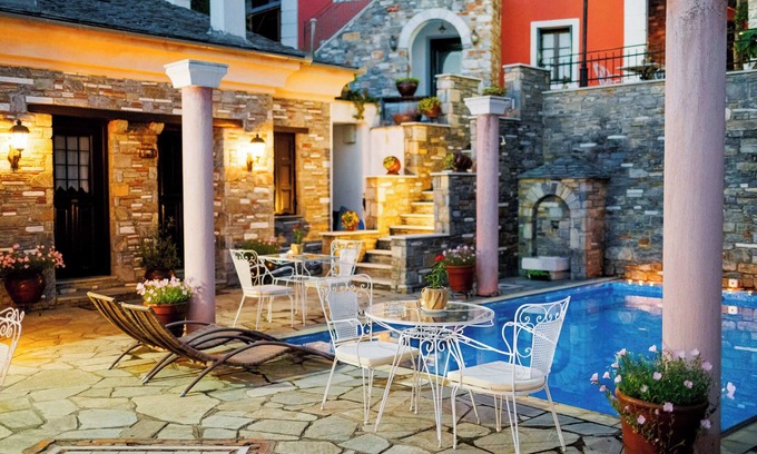 Portaria Bed & Breakfast | Portaria Pool Gem - Palladio Pool Escape