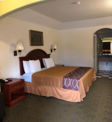 Porter Hotel | Porter Executive Inn & Suites