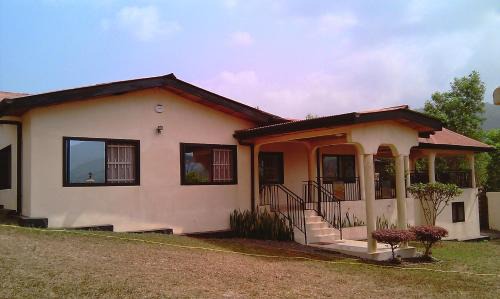 Freetown House | Portersville Private Lodge